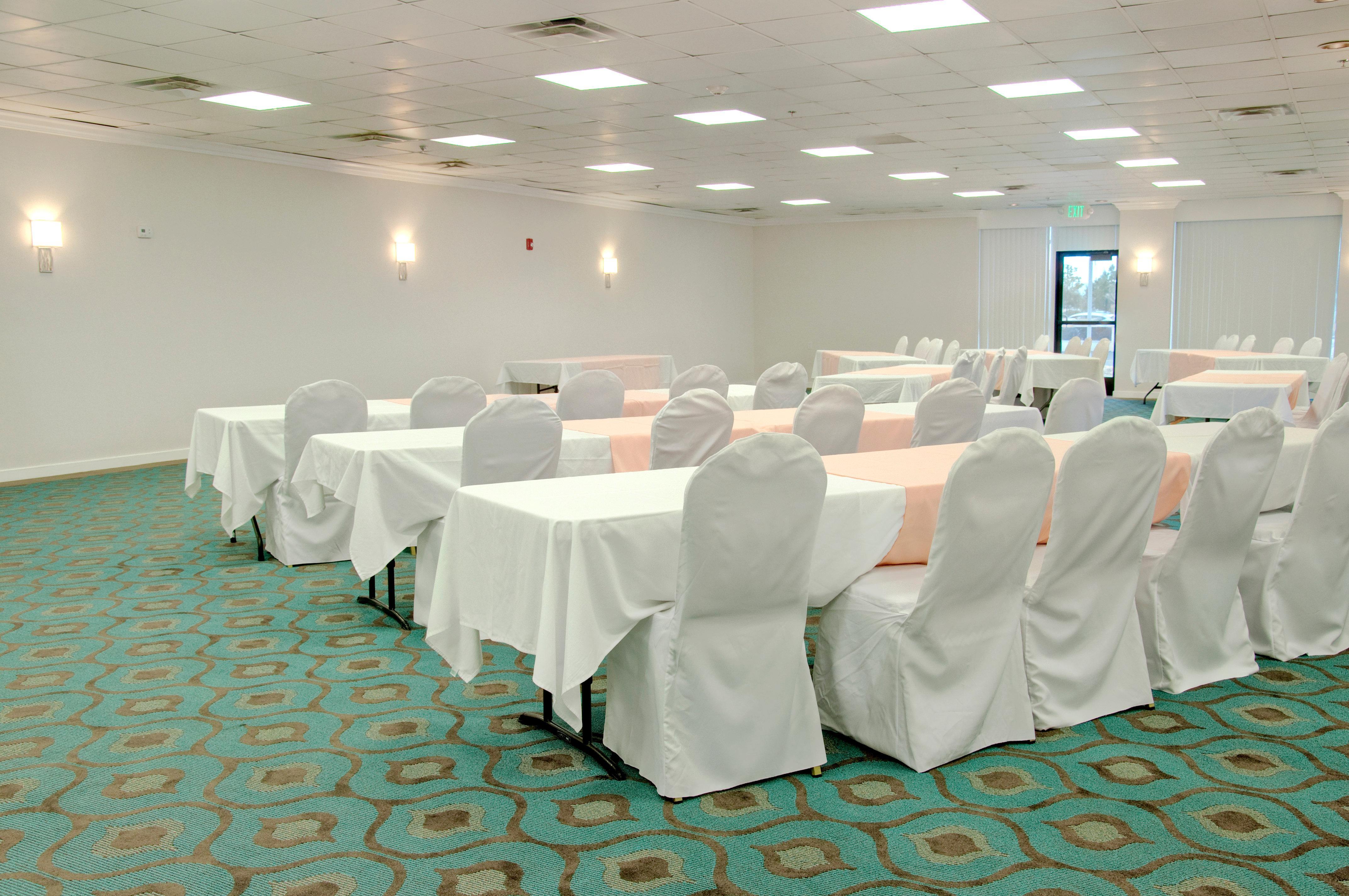 Holiday Inn Victorville By Ihg Exteriör bild