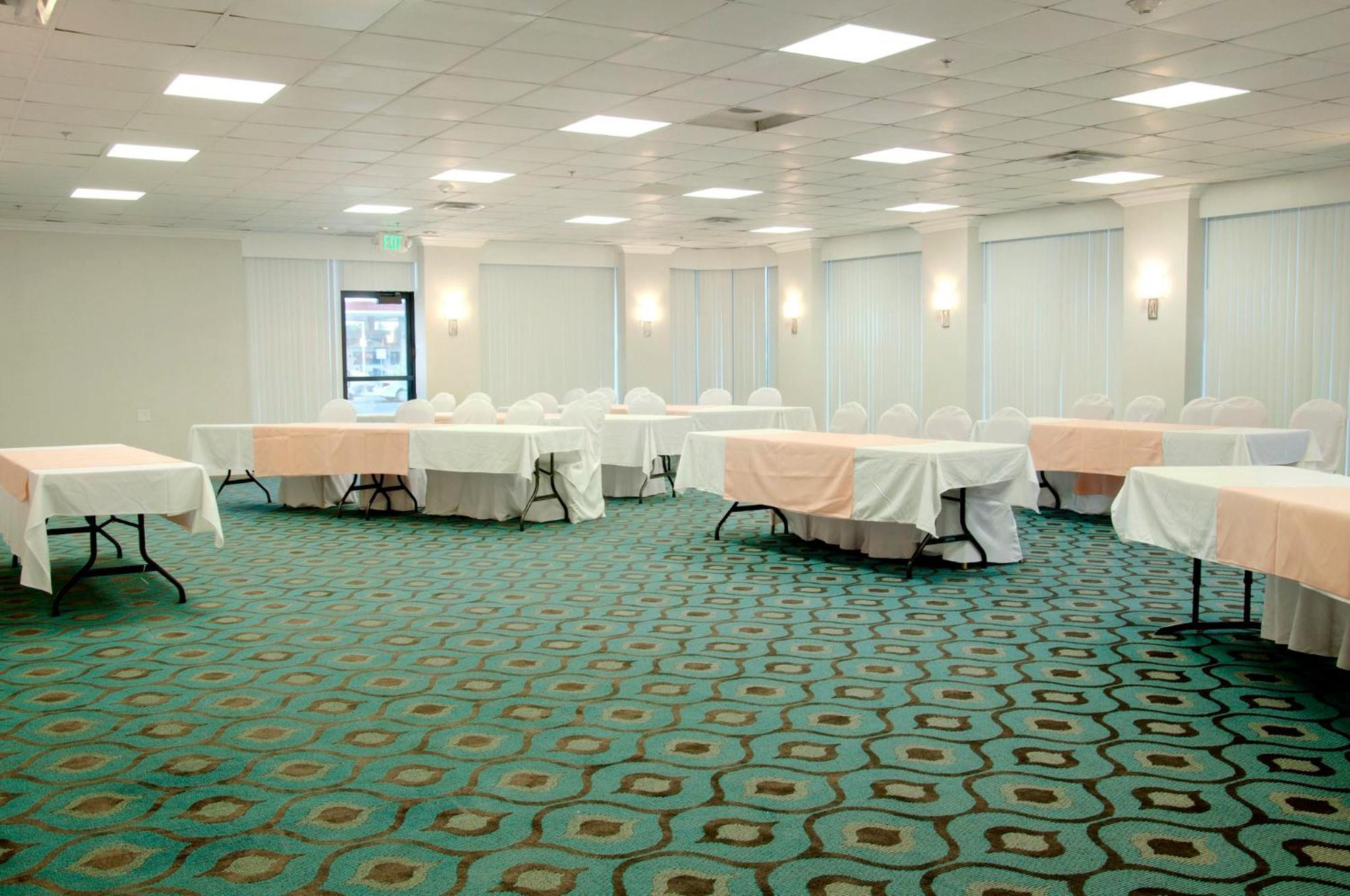Holiday Inn Victorville By Ihg Exteriör bild